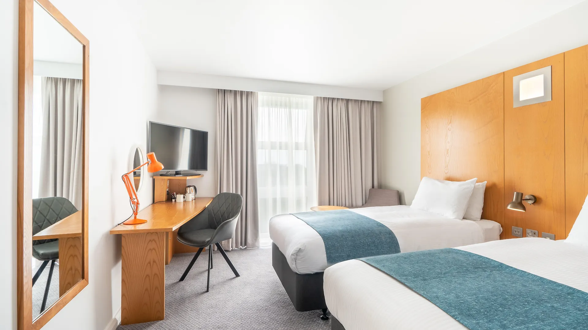 Holiday Inn Bournemouth By Ihg Hotel