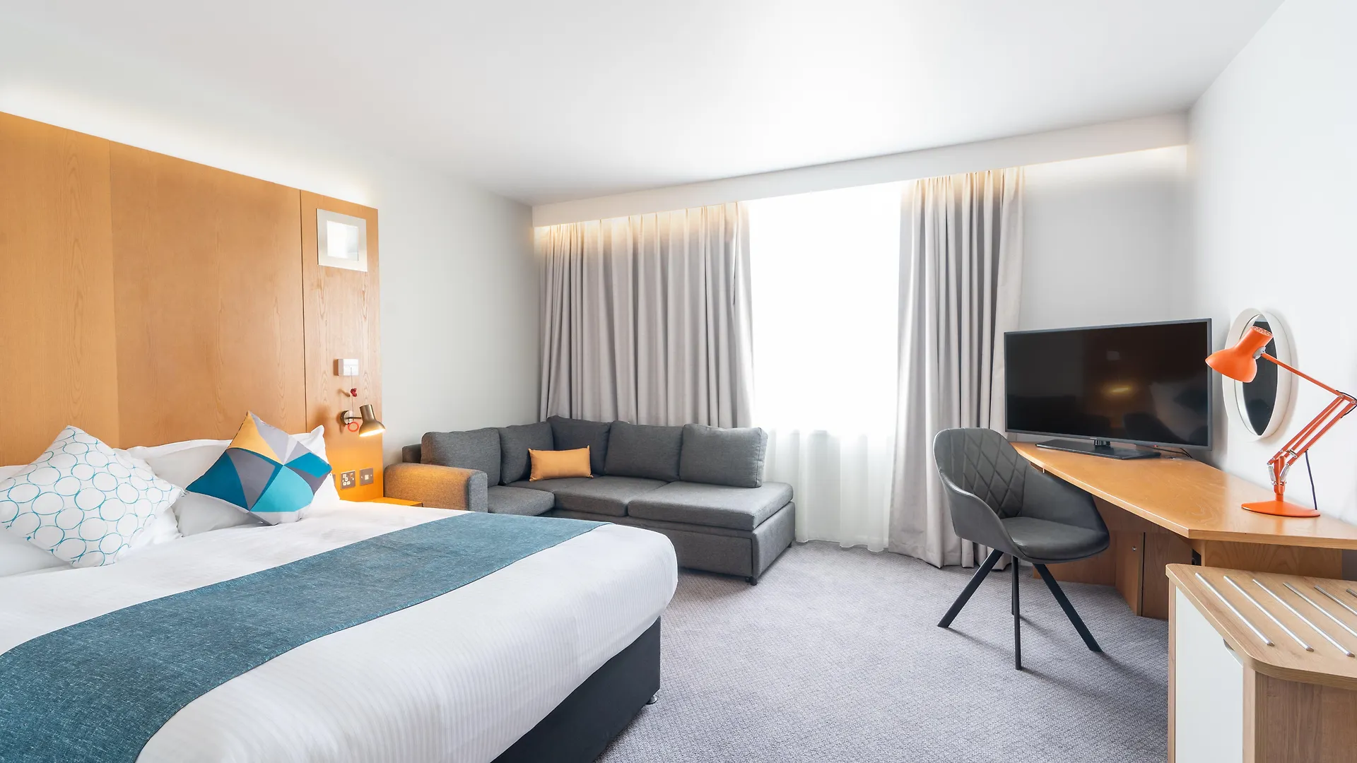 Holiday Inn Bournemouth By Ihg 4*,  Großbritannien