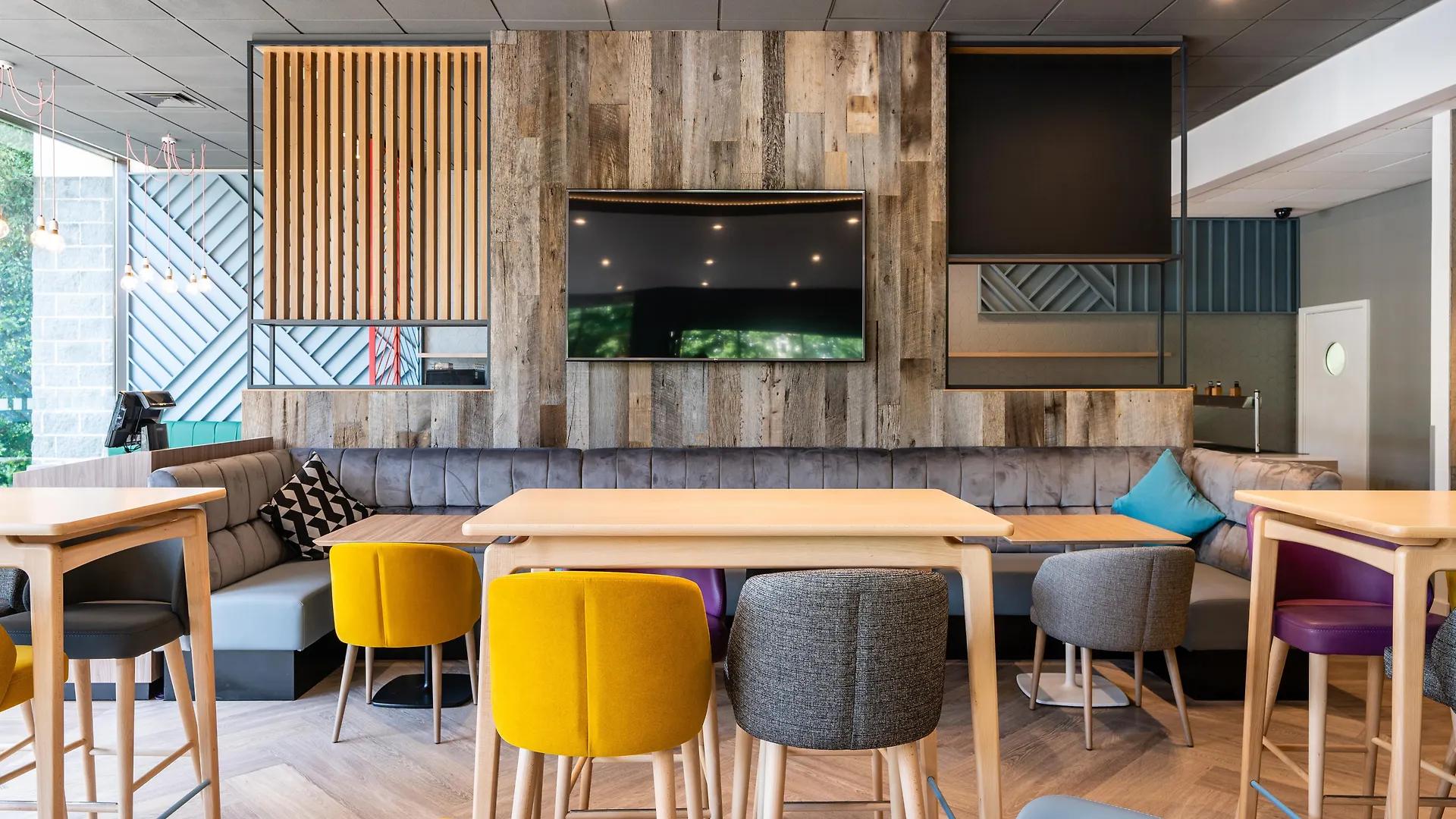Holiday Inn Bournemouth By Ihg 4*,  Großbritannien