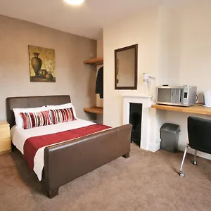 https://central-hotel-cheltenham-by-roomsbooked.cardiffhotelswales.com